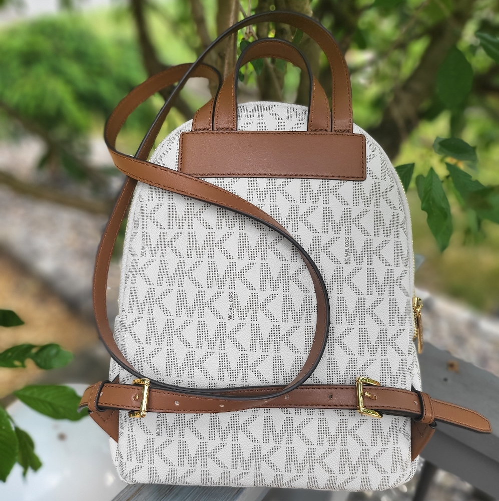 🔥SOLD🔥MICHAEL KORS🌻 ERIN MEDIUM MK LOGO SIGNATURE BACKPACK🎒 - Picture 3 of 13
